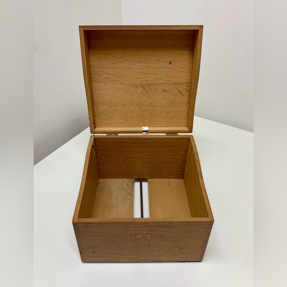 Early 20th Century Antique Weis Hinge Lidded Dovetail Jointed Oak File Box - Picture 1 of 16